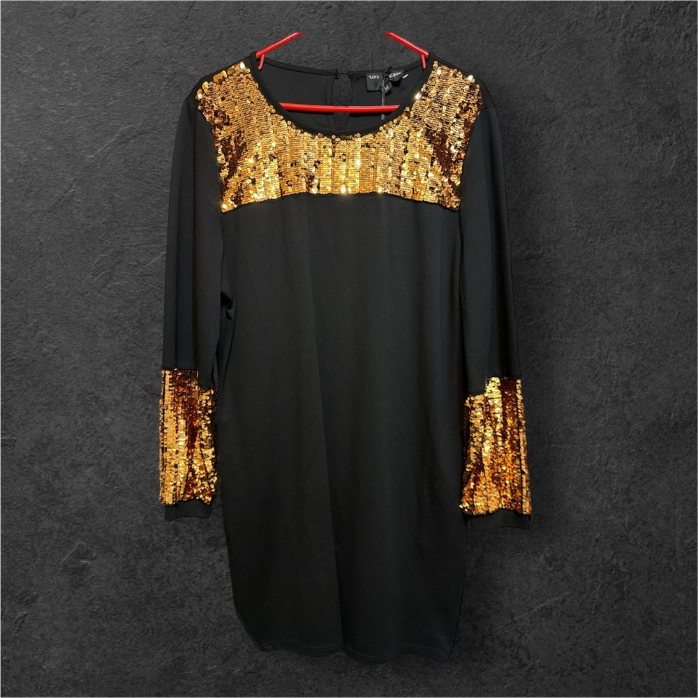 Women's LOVE THE QUEEN Black Gold Sequin Long Sleeve Dress M